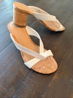 Donald J. Pliner OONA White Cork-Trim Block Heel Sandals